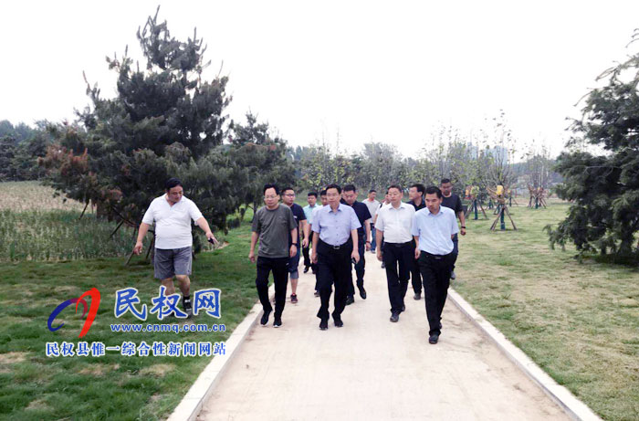 縣委書記姬脈常調(diào)研安瀾湖公園工程進(jìn)展情況 縣委書記姬脈常調(diào)研安瀾湖公園工程進(jìn)展情況