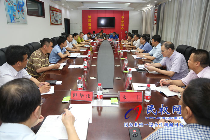 海關(guān)總署政治部副主任、政工辦主任馬建哲到我縣調(diào)研脫貧攻堅及產(chǎn)業(yè)發(fā)展情況