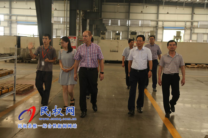 鎢夫德國集團(tuán)公司到我們縣部分企業(yè)參觀 鎢夫德國集團(tuán)公司到我們縣部分企業(yè)參觀