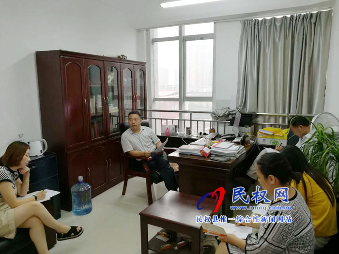 我縣各單位、各鄉(xiāng)鎮(zhèn)（街道辦）迅速傳達(dá)貫徹全縣全面提升脫貧攻堅(jiān)質(zhì)量決戰(zhàn)決