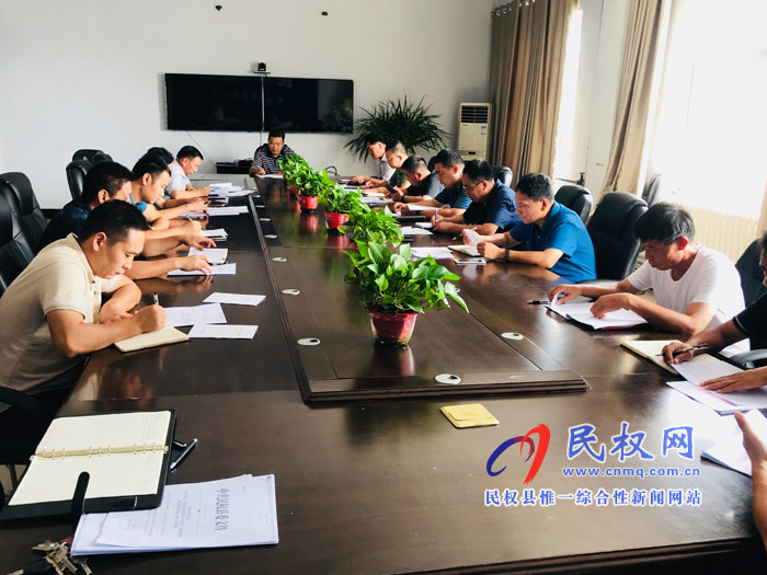 我縣各單位、各鄉(xiāng)鎮(zhèn)（街道辦）迅速傳達(dá)貫徹全縣全面提升脫貧攻堅(jiān)質(zhì)量決戰(zhàn)決