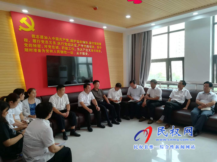 我縣各單位、各鄉(xiāng)鎮(zhèn)（街道辦）迅速傳達(dá)貫徹全縣全面提升脫貧攻堅(jiān)質(zhì)量決戰(zhàn)決