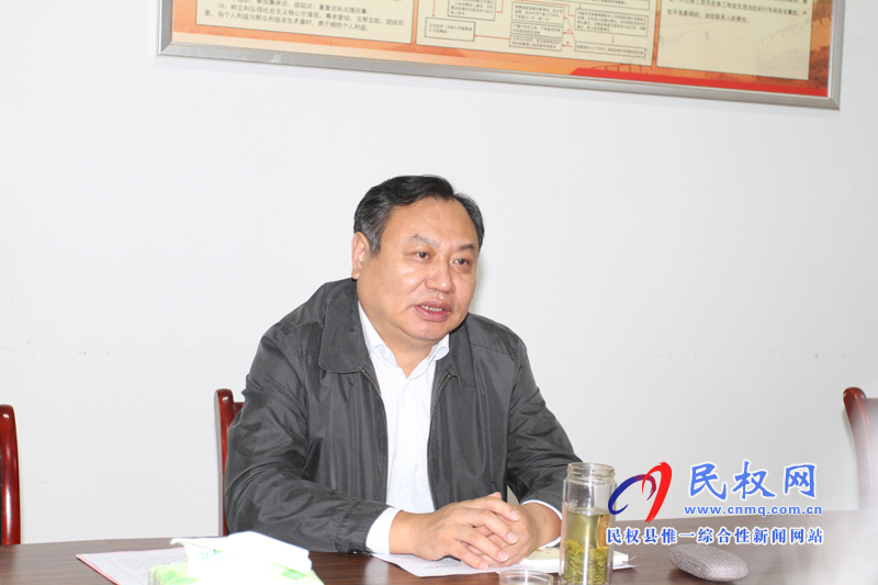 市委常委、常務(wù)副市長(zhǎng)吳祖明到龍?zhí)伶?zhèn)邢莊村開展“三·五”基層工作日活動(dòng)