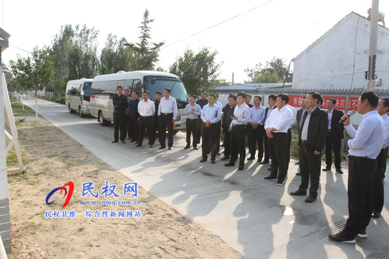 全縣農(nóng)村破舊房屋改造整治現(xiàn)場(chǎng)會(huì)召開 全縣農(nóng)村破舊房屋改造整治現(xiàn)場(chǎng)會(huì)召開