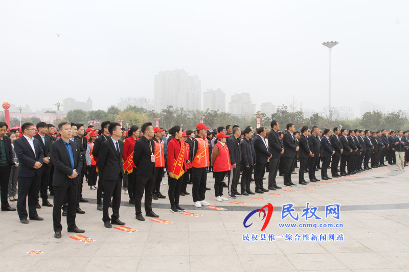 我縣舉行第五個(gè)國(guó)家“扶貧日”社會(huì)扶貧集中幫扶活動(dòng)啟動(dòng)儀式 我縣舉行第五個(gè)國(guó)家“扶貧日”社會(huì)扶貧集中幫扶活動(dòng)啟動(dòng)儀式