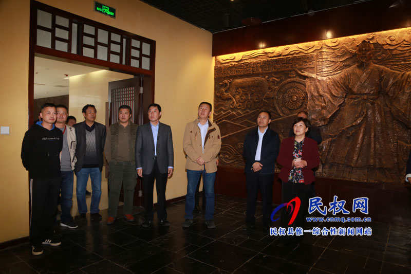 “油畫中原”全國百名畫家走進我縣采風及創(chuàng)作活動 “油畫中原”全國百名畫家走進我縣采風及創(chuàng)作活動