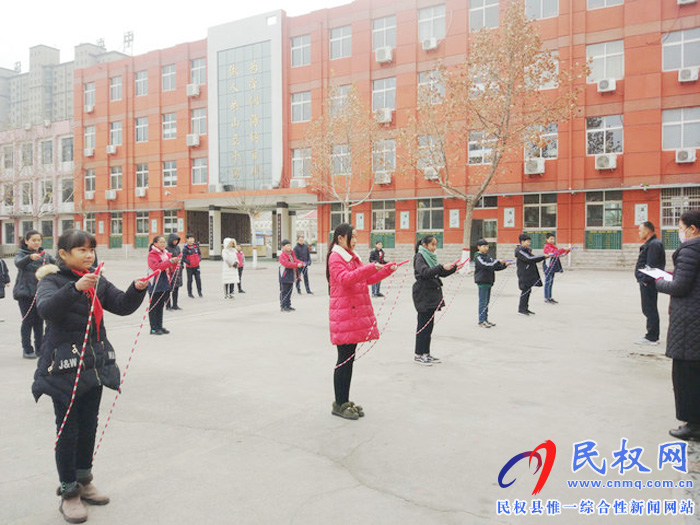 民權(quán)縣實(shí)驗(yàn)小學(xué)舉行跳繩比賽活動(dòng) 民權(quán)縣實(shí)驗(yàn)小學(xué)舉行跳繩比賽活動(dòng)