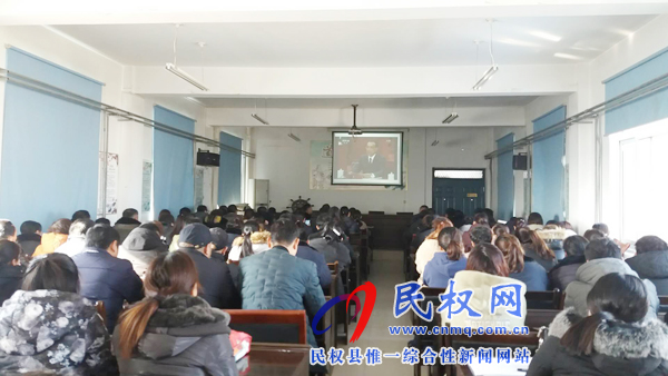我縣各鄉(xiāng)鎮(zhèn)（街道辦）、縣直各單位認(rèn)真組織全體干部集中收聽(tīng)收看慶祝改革開(kāi)放40周年大會(huì)