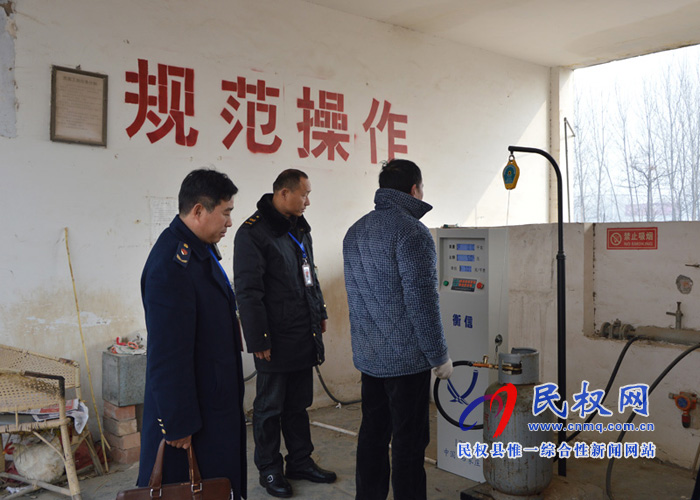 縣工商質(zhì)監(jiān)局開展安全生產(chǎn)專項檢查 縣工商質(zhì)監(jiān)局開展安全生產(chǎn)專項檢查