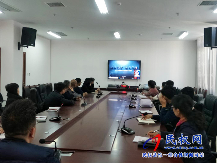 縣農(nóng)業(yè)畜牧局集中觀看警示教育專(zhuān)題片《拍蠅懲貪祛病除疴》