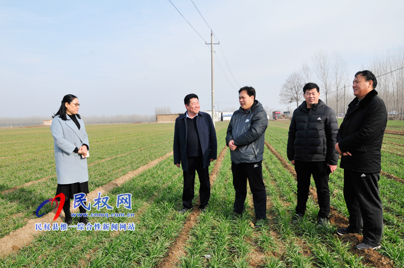 副縣長孟祥亮深入部分鄉(xiāng)鎮(zhèn)檢查秸稈禁燒工作 副縣長孟祥亮深入部分鄉(xiāng)鎮(zhèn)檢查秸稈禁燒工作