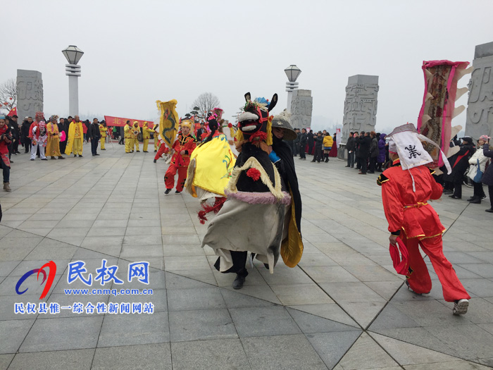 民權(quán)縣組織非遺項(xiàng)目參加元宵節(jié)全市文化展演活動 民權(quán)縣組織非遺項(xiàng)目參加元宵節(jié)全市文化展演活動