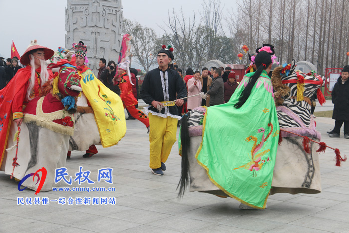民權(quán)縣組織非遺項(xiàng)目參加元宵節(jié)全市文化展演活動 民權(quán)縣組織非遺項(xiàng)目參加元宵節(jié)全市文化展演活動