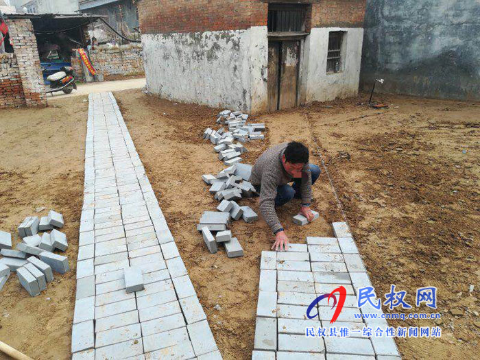 孫六鎮(zhèn):凝聚社會合力實(shí)現(xiàn)貧困戶“三不沾泥” 孫六鎮(zhèn):凝聚社會合力實(shí)現(xiàn)貧困戶“三不沾泥”