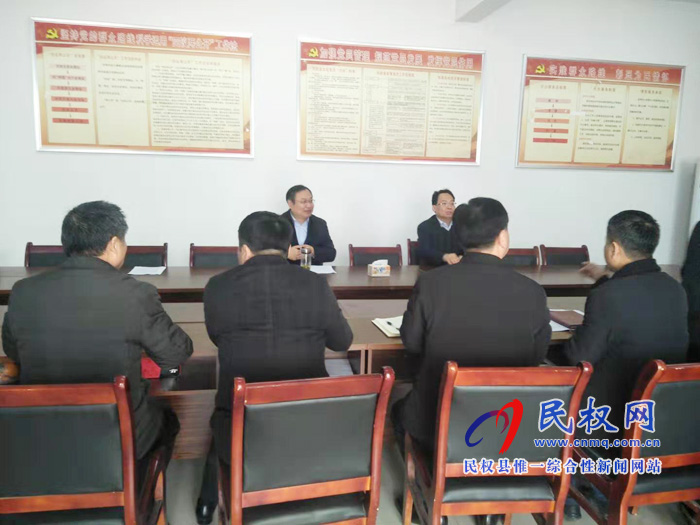 市委常委、常務(wù)副市長(zhǎng)吳祖明到龍?zhí)伶?zhèn)邢莊村開展“三·五”基層工作日活動(dòng)