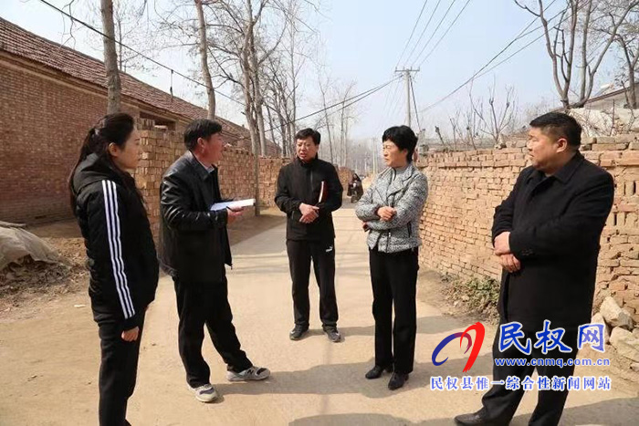 縣人大主任周燕、副縣長朱琳到老顏集鄉(xiāng)督導(dǎo)脫貧攻堅工作