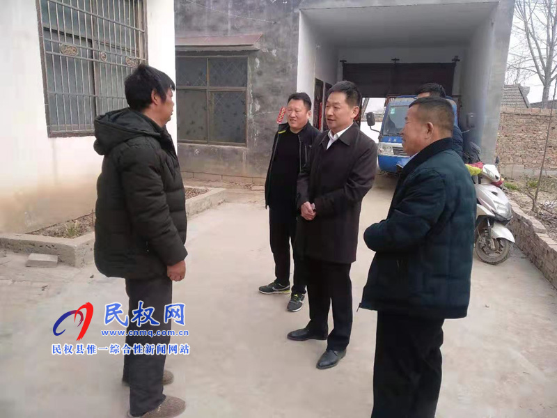 縣委常委、縣委辦公室主任孟亞松到野崗鎮(zhèn)調(diào)研督導(dǎo)脫貧總攻工作