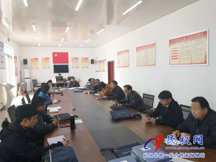 我縣各單位迅速傳達(dá)貫徹學(xué)習(xí)全縣脫貧攻堅第八次調(diào)度會精神 我縣各單位迅速傳達(dá)貫徹學(xué)習(xí)全縣脫貧攻堅第八次調(diào)度會精神