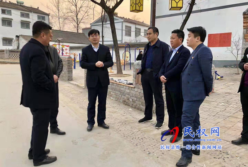 縣委副書記、縣長(zhǎng)張團(tuán)結(jié)到部分鄉(xiāng)鎮(zhèn)街道辦督導(dǎo)脫貧攻堅(jiān)和鄉(xiāng)村振興工作