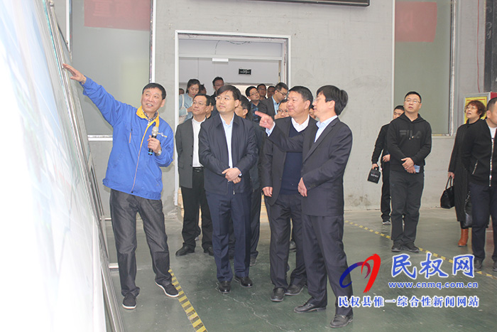 中國模板腳手架協(xié)會陸貽杰、高峰到我縣高新區(qū)參觀考察