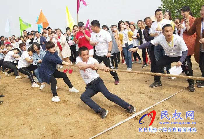 高新區(qū)內(nèi)企業(yè)河南嘉祥袋業(yè)有限公司開展“五一”運(yùn)動會活動 高新區(qū)內(nèi)企業(yè)河南嘉祥袋業(yè)有限公司開展“五一”運(yùn)動會活動