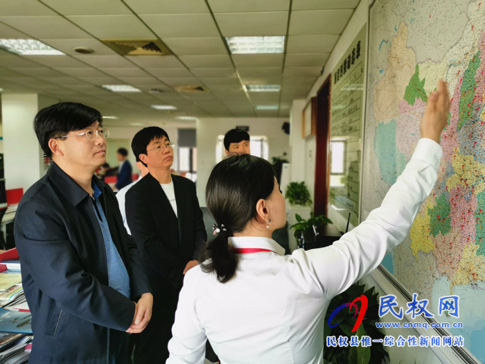 縣委副書記、縣長(zhǎng)張團(tuán)結(jié)率隊(duì)赴上海招商考察