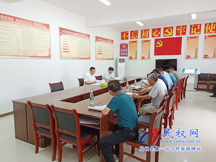 市委常委、常務(wù)副市長(zhǎng)吳祖明到我縣龍?zhí)伶?zhèn)邢莊村開展“三?五”基層工作日活動(dòng)