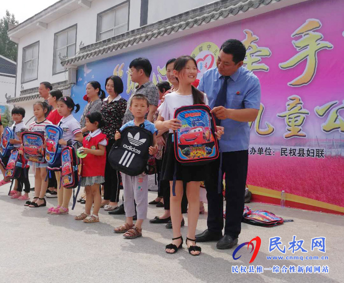 民權(quán)縣人民檢察院關(guān)愛留守困境兒童用“愛心”暖人心 民權(quán)縣人民檢察院關(guān)愛留守困境兒童用“愛心”暖人心
