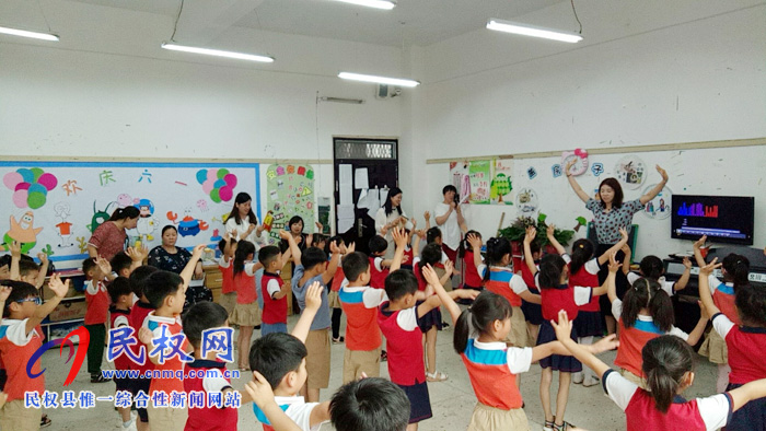 民權(quán)縣幼兒園開展2019年春季國學(xué)啟蒙園本課程教學(xué)觀摩匯報 民權(quán)縣幼兒園開展2019年春季國學(xué)啟蒙園本課程教學(xué)觀摩匯報
