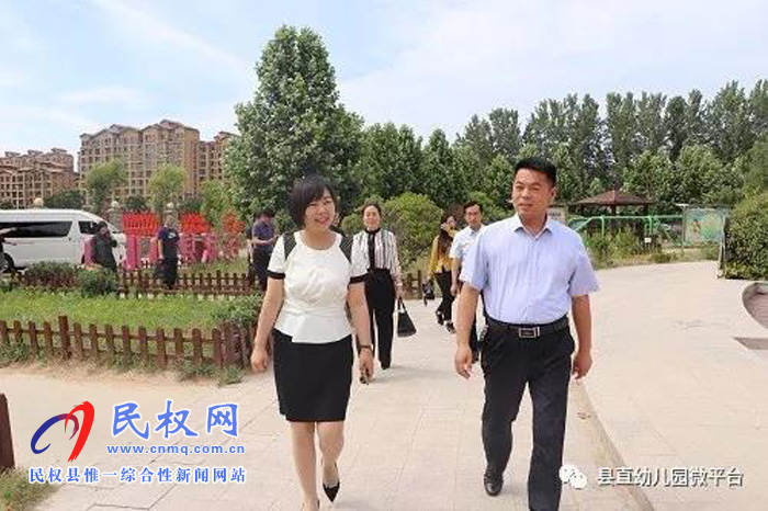 民權(quán)縣政協(xié)領(lǐng)導(dǎo)蒞臨民權(quán)縣幼兒園開展關(guān)愛兒童口腔健康活動 民權(quán)縣政協(xié)領(lǐng)導(dǎo)蒞臨民權(quán)縣幼兒園開展關(guān)愛兒童口腔健康活動