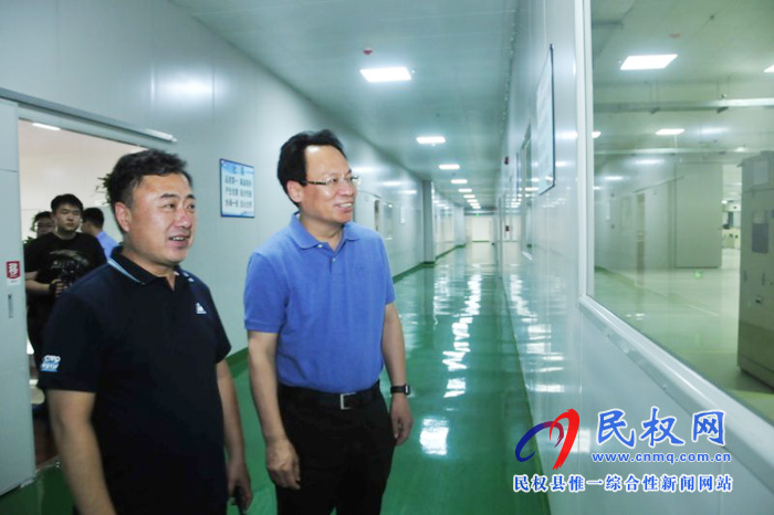 縣委常委、常務(wù)副縣長李啟峰深入企業(yè)檢查安全生產(chǎn)工作