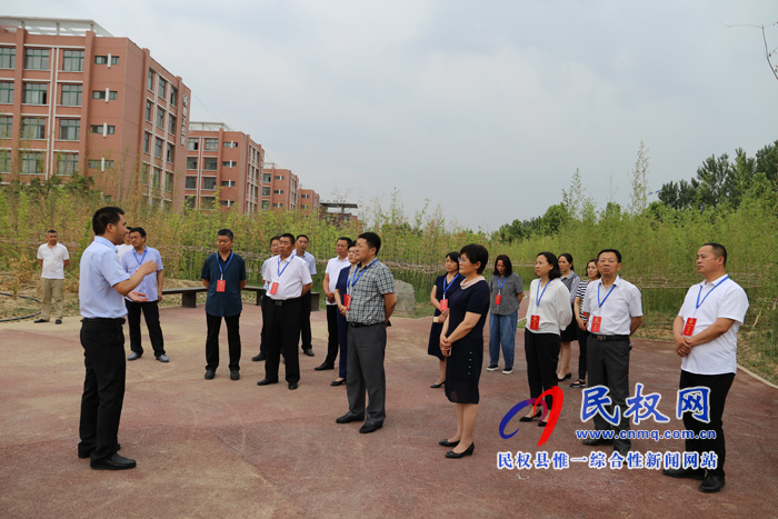 縣人大常委會調(diào)研我縣園林綠化管理工作 縣人大常委會調(diào)研我縣園林綠化管理工作