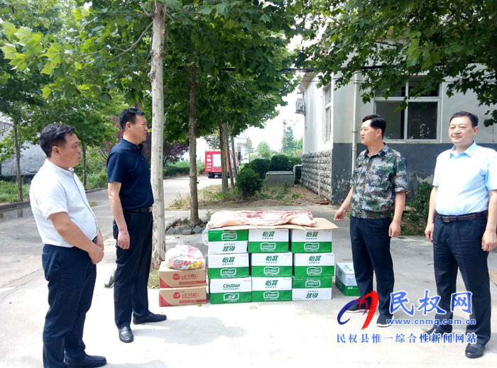 縣人社局局長(zhǎng)司永福到孫六鎮(zhèn)督導(dǎo)慰問秸稈禁燒工作 縣人社局局長(zhǎng)司永福到孫六鎮(zhèn)督導(dǎo)慰問秸稈禁燒工作