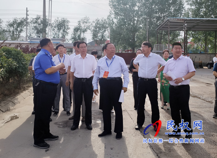 市人大執(zhí)法檢查組蒞民開展水污染防治“一法一條例”執(zhí)法檢查工作 市人大執(zhí)法檢查組蒞民開展水污染防治“一法一條例”執(zhí)法檢查工作