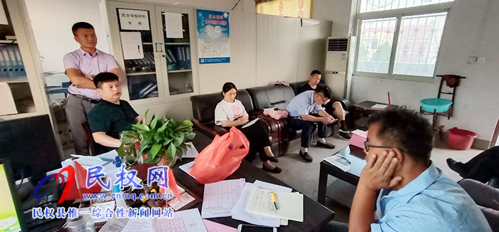 老顏集中心校安全常抓不懈警鐘長(zhǎng)鳴 老顏集中心校安全常抓不懈警鐘長(zhǎng)鳴