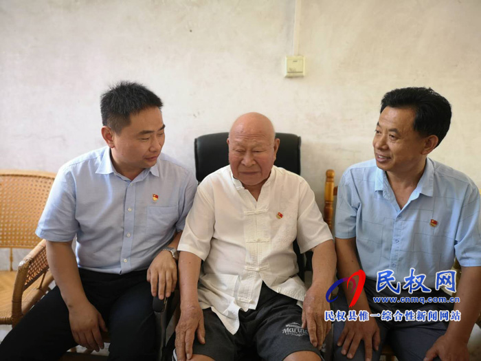我縣開展“七一”走訪慰問(wèn)抗戰(zhàn)老干部 我縣開展“七一”走訪慰問(wèn)抗戰(zhàn)老干部