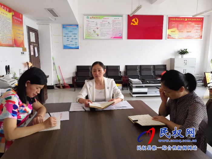我縣各單位、各鄉(xiāng)鎮(zhèn)（街道辦）傳達(dá)貫徹全縣脫貧攻堅(jiān)推進(jìn)會(huì)精神