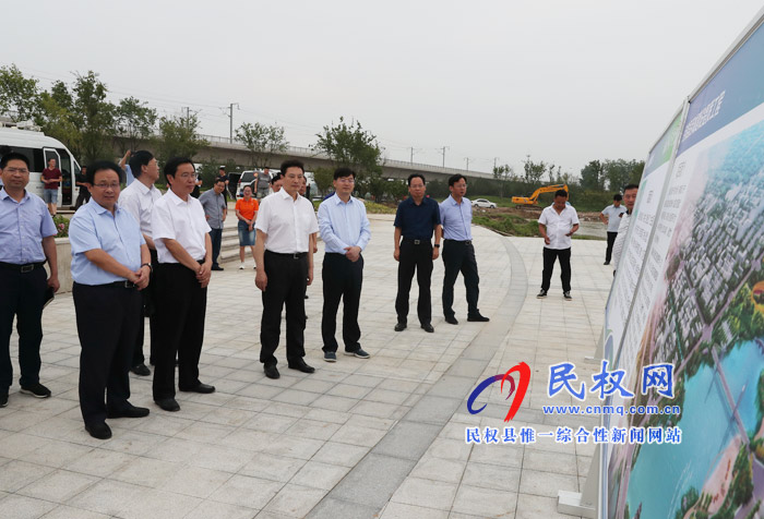 全市百城提質(zhì)觀摩團(tuán)蒞臨我縣 全市百城提質(zhì)觀摩團(tuán)蒞臨我縣