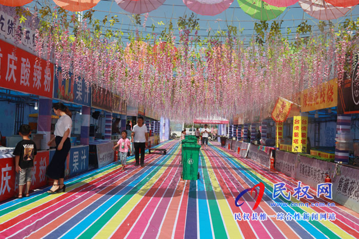 2019民權(quán)首屆蘇杭絲綢展暨生活用品博覽會在我縣夢蝶會展中心今日拉開序幕 2019民權(quán)首屆蘇杭絲綢展暨生活用品博覽會在我縣夢蝶會展中心今日拉開序幕