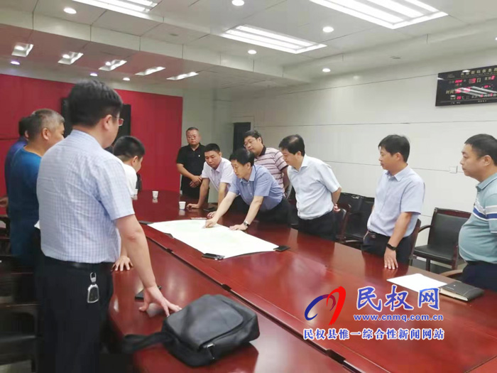 民權籍在鄭企業(yè)家一行到我縣考察調(diào)研保稅物流中心建設運營工作 民權籍在鄭企業(yè)家一行到我縣考察調(diào)研保稅物流中心建設運營工作