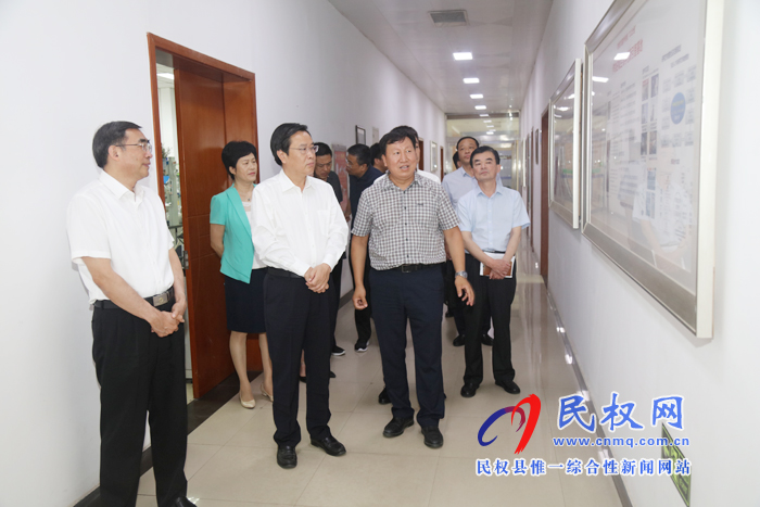 市人大常委會(huì)副主任、縣委書記姬脈常到河南大學(xué)金明校區(qū)參觀考察