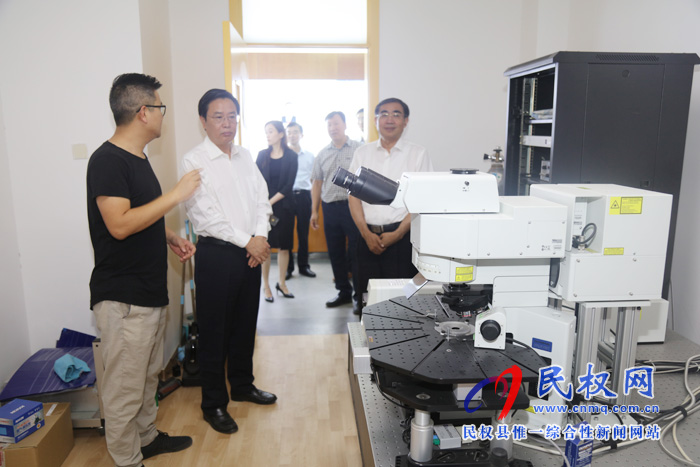 市人大常委會(huì)副主任、縣委書記姬脈常到河南大學(xué)金明校區(qū)參觀考察