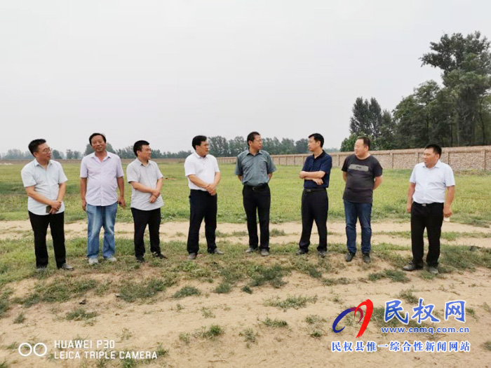 省畜牧局畜牧處處長高永革調(diào)研民權(quán)畜牧業(yè) 省畜牧局畜牧處處長高永革調(diào)研民權(quán)畜牧業(yè)
