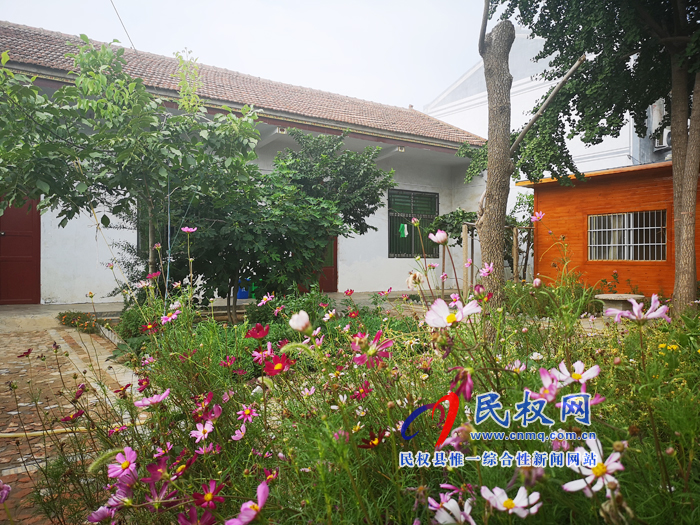 全市2019年第二次農(nóng)村人居環(huán)境整治觀摩團(tuán)蒞民觀摩 全市2019年第二次農(nóng)村人居環(huán)境整治觀摩團(tuán)蒞民觀摩