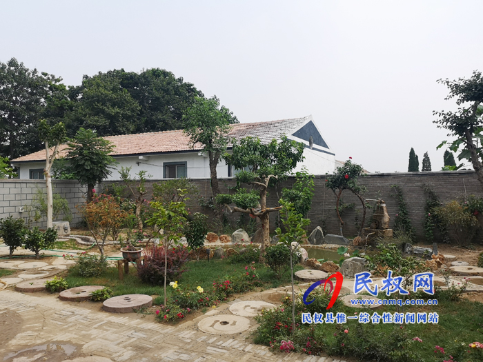 全市2019年第二次農(nóng)村人居環(huán)境整治觀摩團(tuán)蒞民觀摩 全市2019年第二次農(nóng)村人居環(huán)境整治觀摩團(tuán)蒞民觀摩
