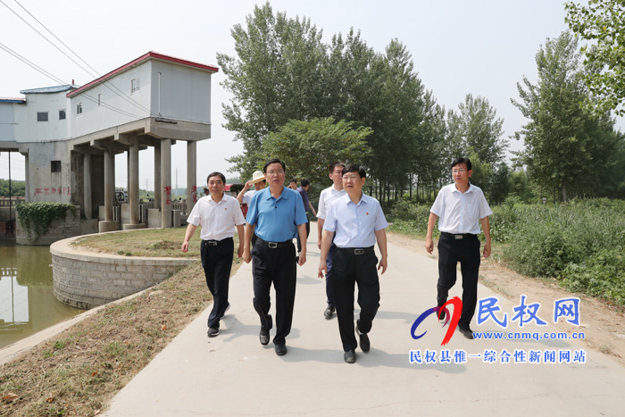 市委常委、組織部長羅軍調(diào)研我縣河長制工作及基層黨校建設(shè)工作