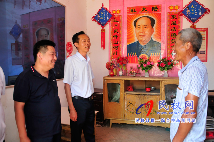 縣委常委、副縣長信木祥“八一”前夕走訪慰問復(fù)退、復(fù)員軍人