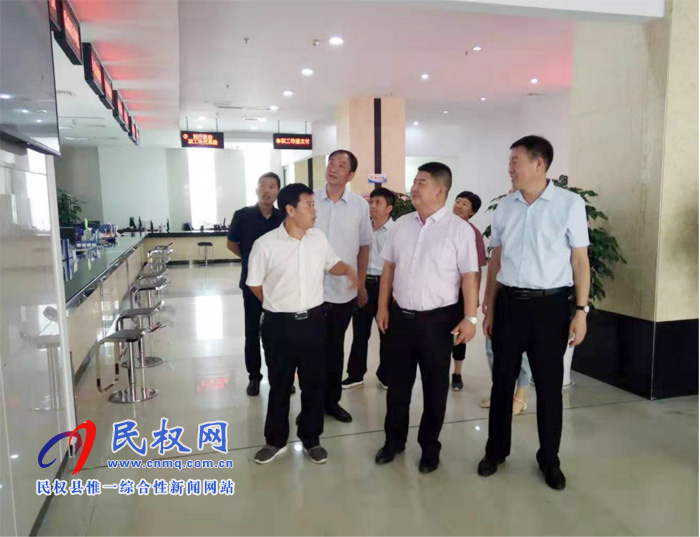 副縣長張士彬檢查指導(dǎo)醫(yī)療保障工作 副縣長張士彬檢查指導(dǎo)醫(yī)療保障工作