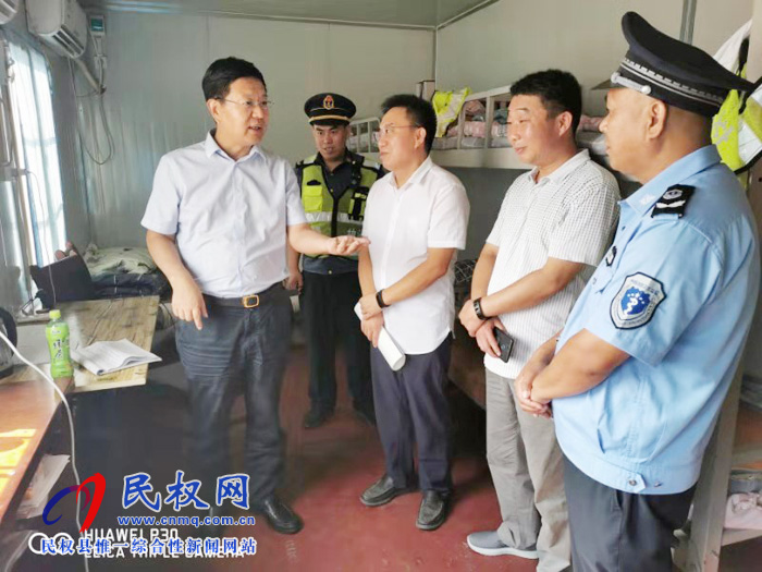 省畜牧局局長(zhǎng)王承啟赴民權(quán)指導(dǎo)非洲豬瘟防控工作 省畜牧局局長(zhǎng)王承啟赴民權(quán)指導(dǎo)非洲豬瘟防控工作