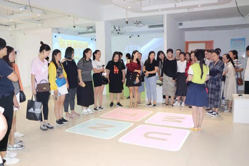 民權(quán)縣幼兒園開展教職工暑期培訓(xùn)活動(dòng) 民權(quán)縣幼兒園開展教職工暑期培訓(xùn)活動(dòng)